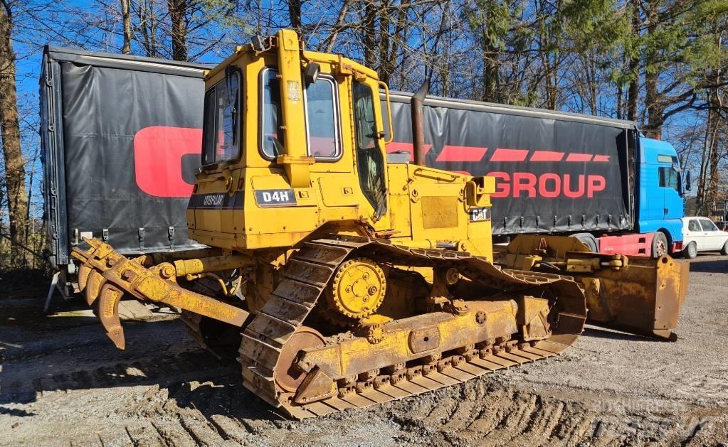 CAT D 4 H Buldožeri guseničari