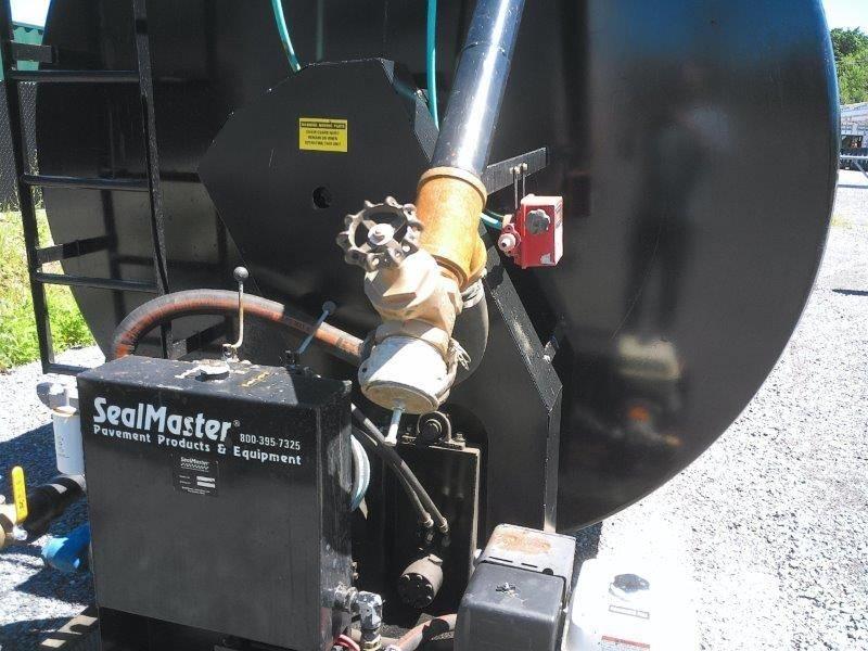 SealMaster 8000 GAL. Dodaci mašinama za asfalt