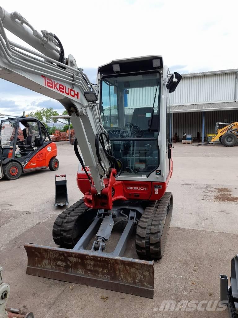 Takeuchi TB 230 Mini bageri < 7t