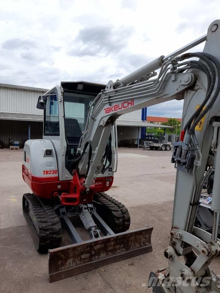 Takeuchi TB 230 Mini bageri < 7t