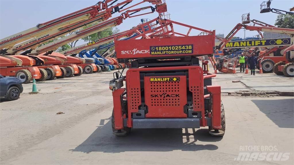SkyJack 8841RT Makazaste platforme