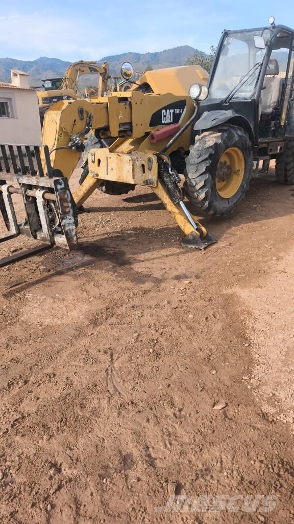 CAT TH 414 Teleskopski viljuškari