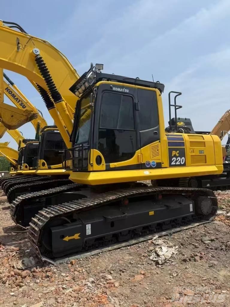 Komatsu 220LC-8 Bageri guseničari
