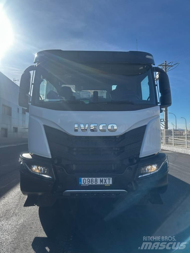 Iveco T-WAY 450 Kamioni sa kranom