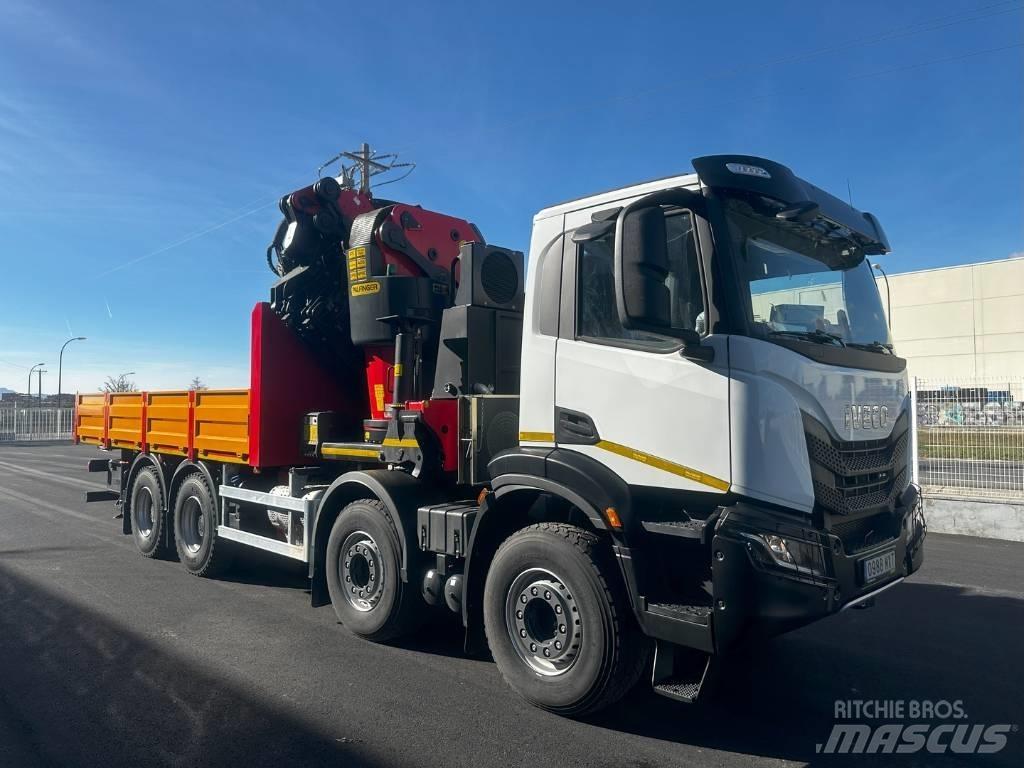 Iveco T-WAY 450 Kamioni sa kranom