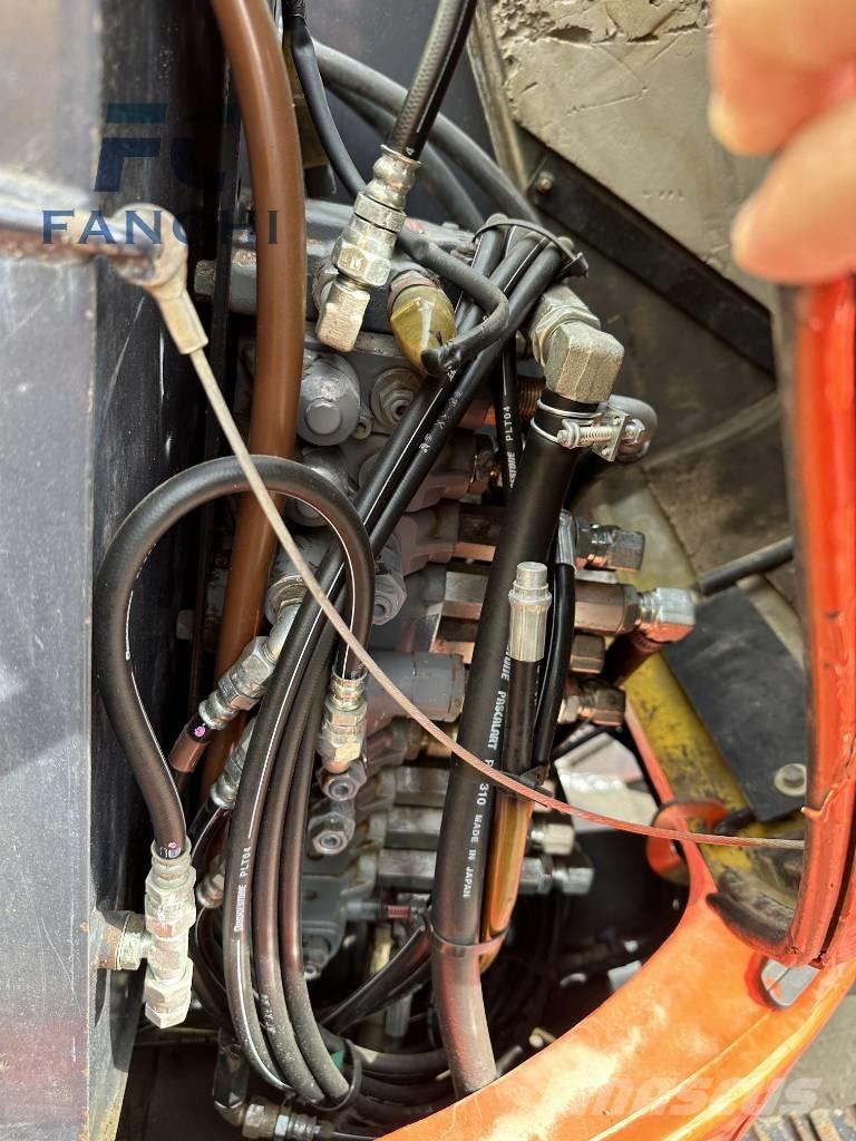 Kubota KX 155 Bageri guseničari