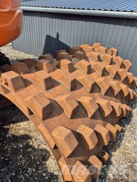  Road roller shell Valjci za građevinarstvo