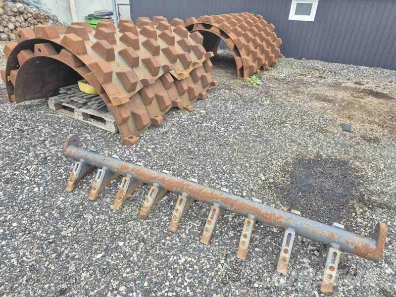  Road roller shell Valjci za građevinarstvo
