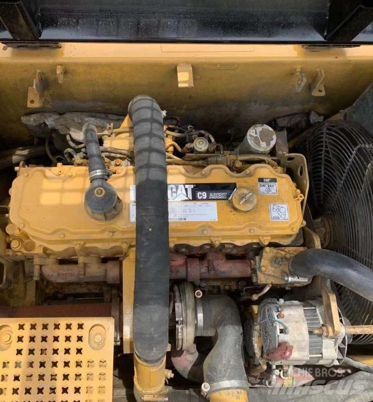 CAT 330DL Bageri guseničari