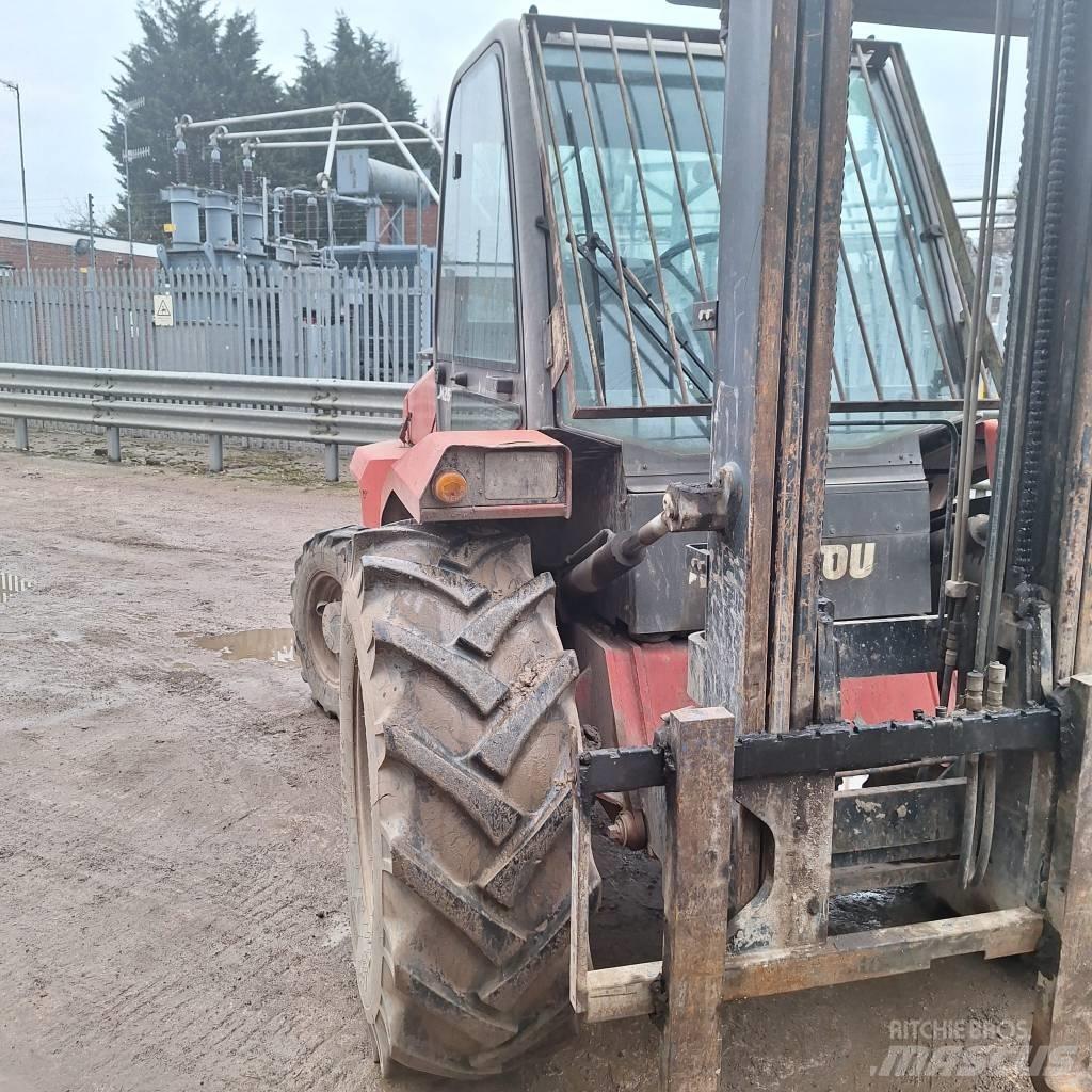Manitou M 26.4 Vanterenski viljuškar