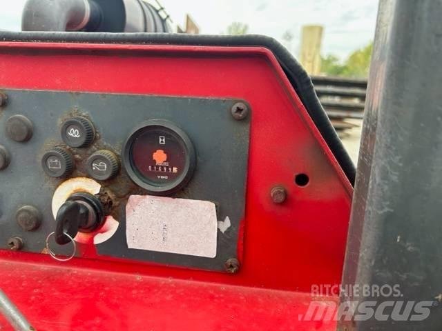 Moffett M5500 Vanterenski viljuškar