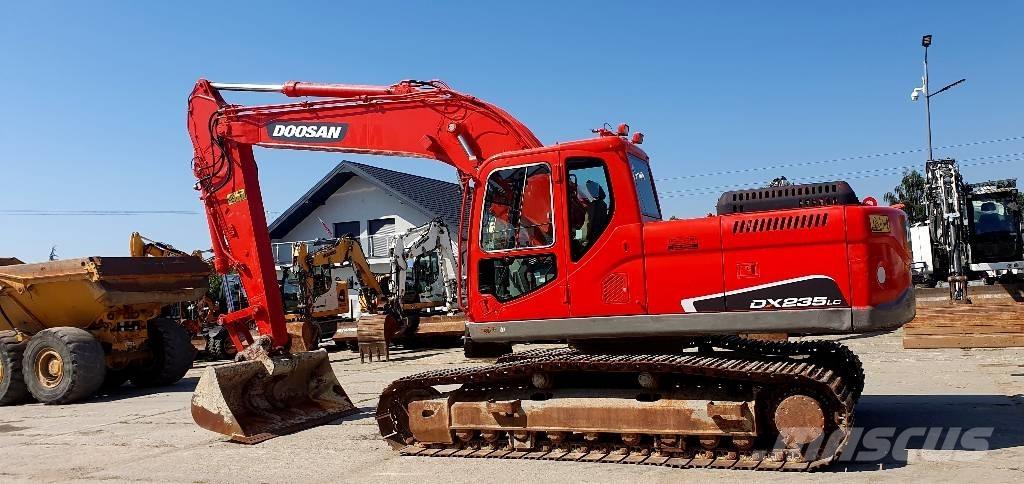 Doosan DX 235 LC Bageri guseničari