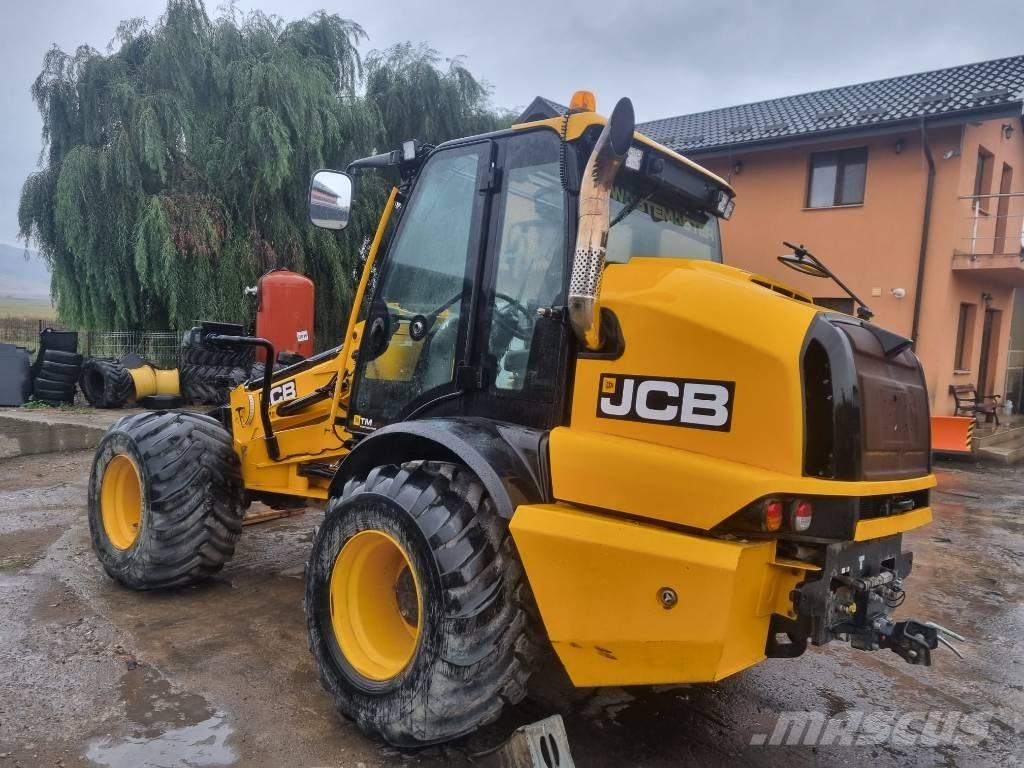 JCB TM 320S Poljoprivredni teleskopski utovarivači