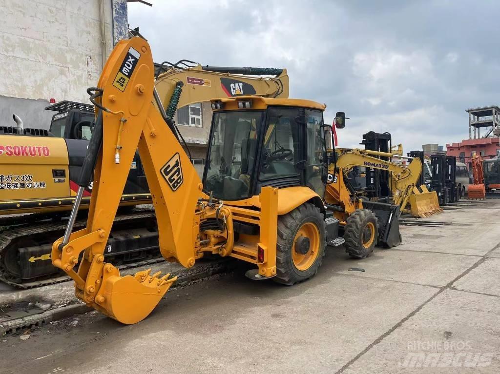 JCB 3 CX Rovokopači