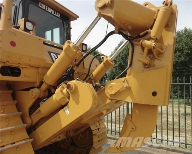 CAT D 8 R Buldožeri guseničari