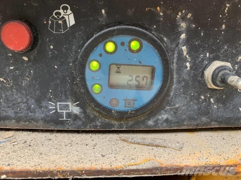 Haulotte Compact 8 Makazaste platforme