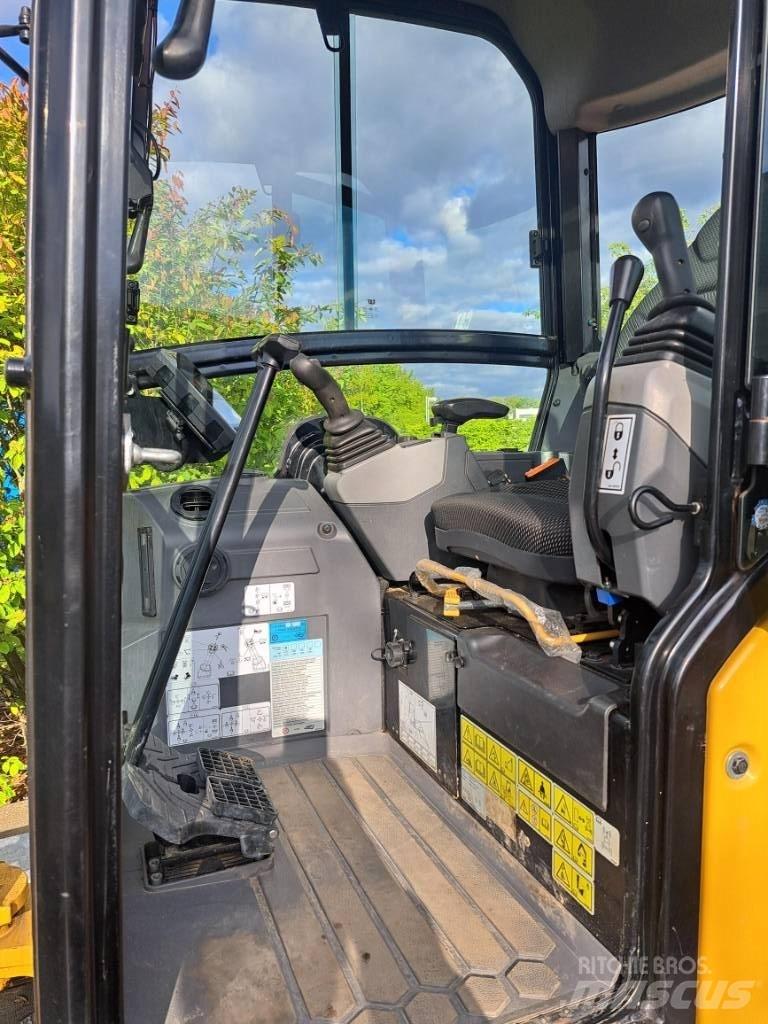 CAT 302cr Mini bageri < 7t