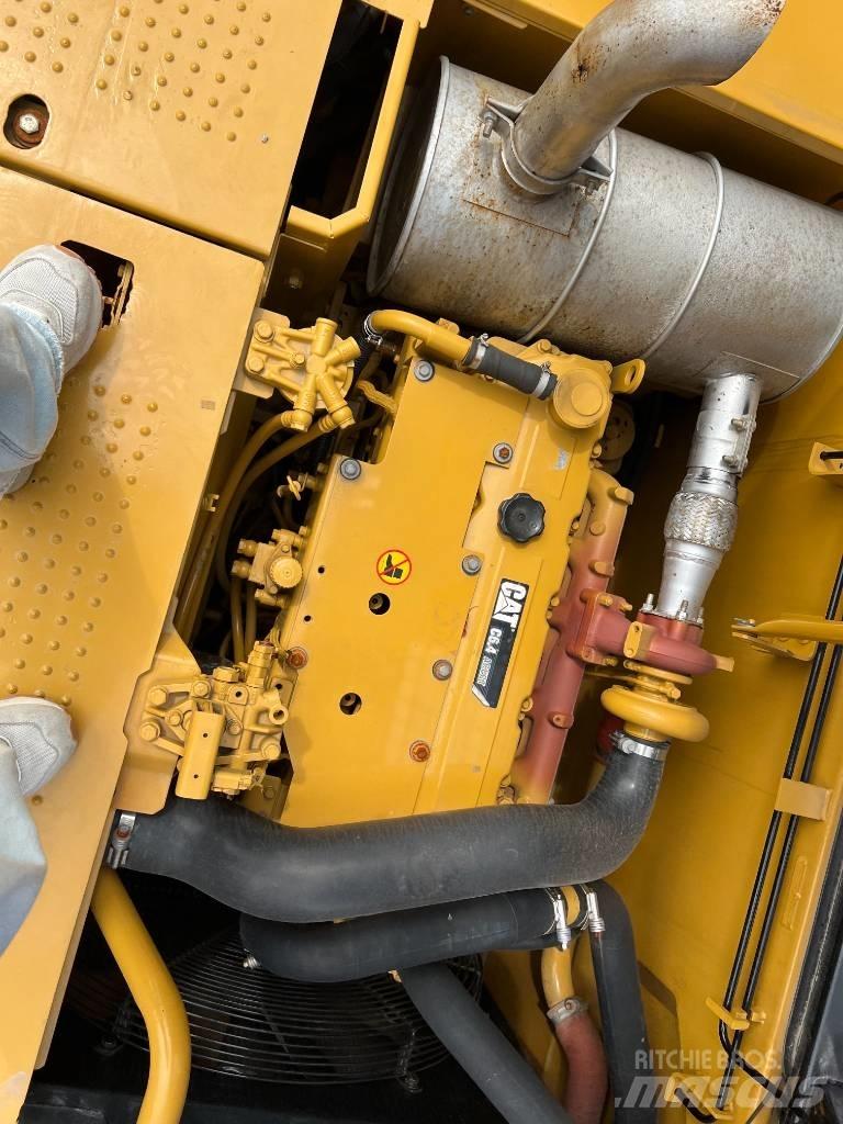 CAT 320 D Bageri guseničari