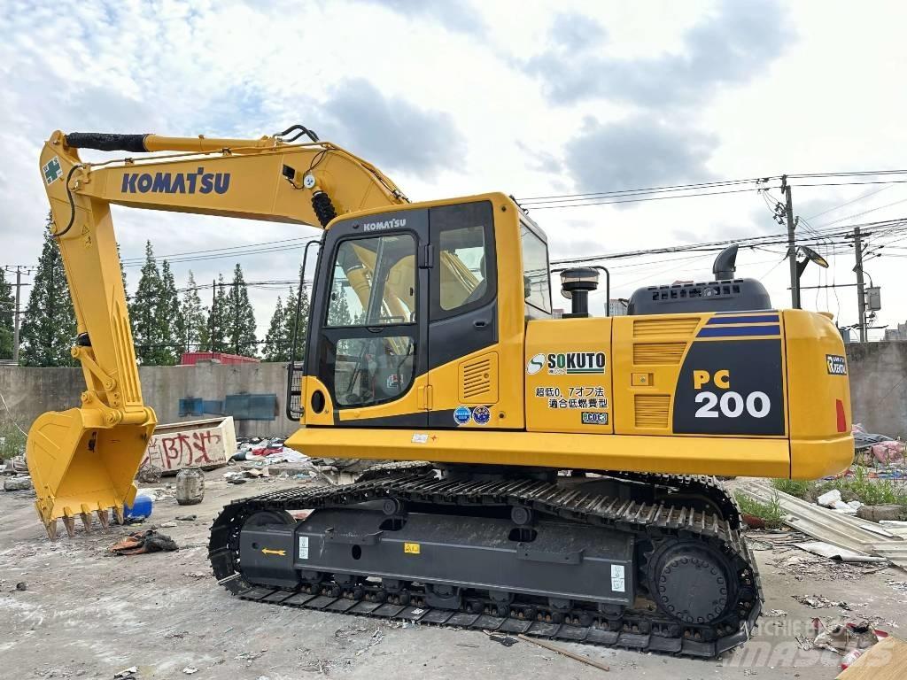 Komatsu PC200-8 Bageri guseničari
