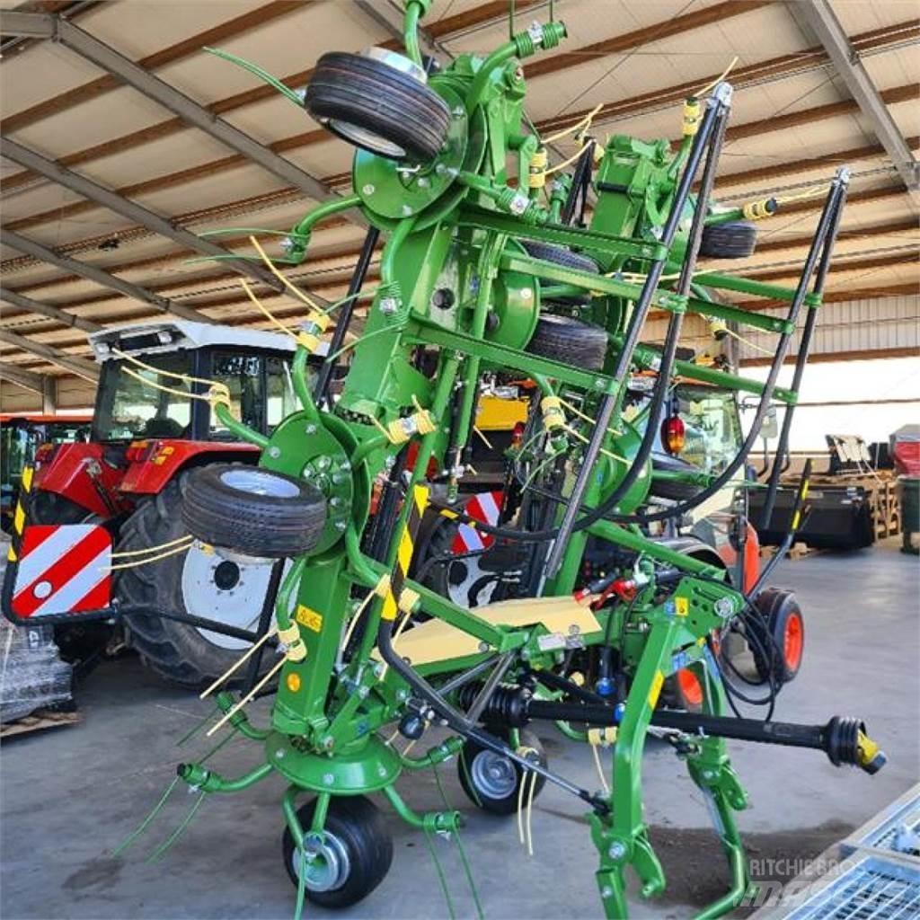 Krone VENDRO 900 Okretači i sakupljači sena