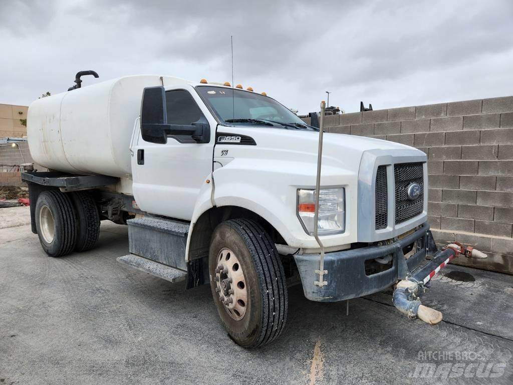 Ford F 650 Kamioni za vodu