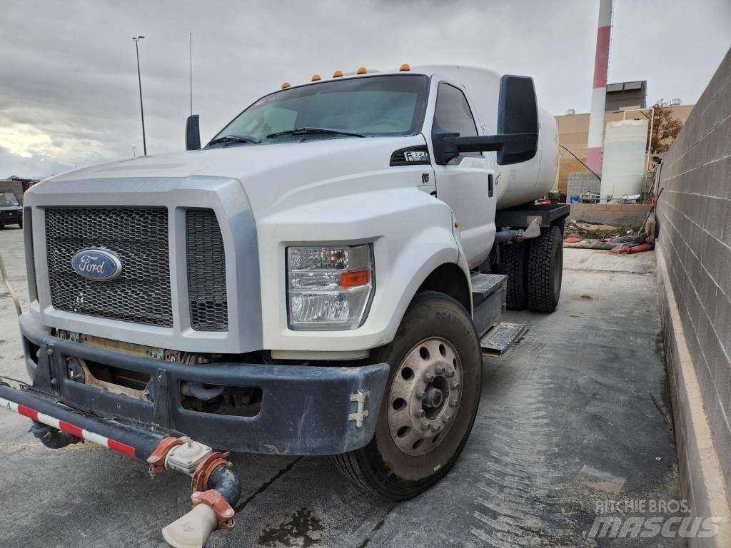 Ford F 650 Kamioni za vodu