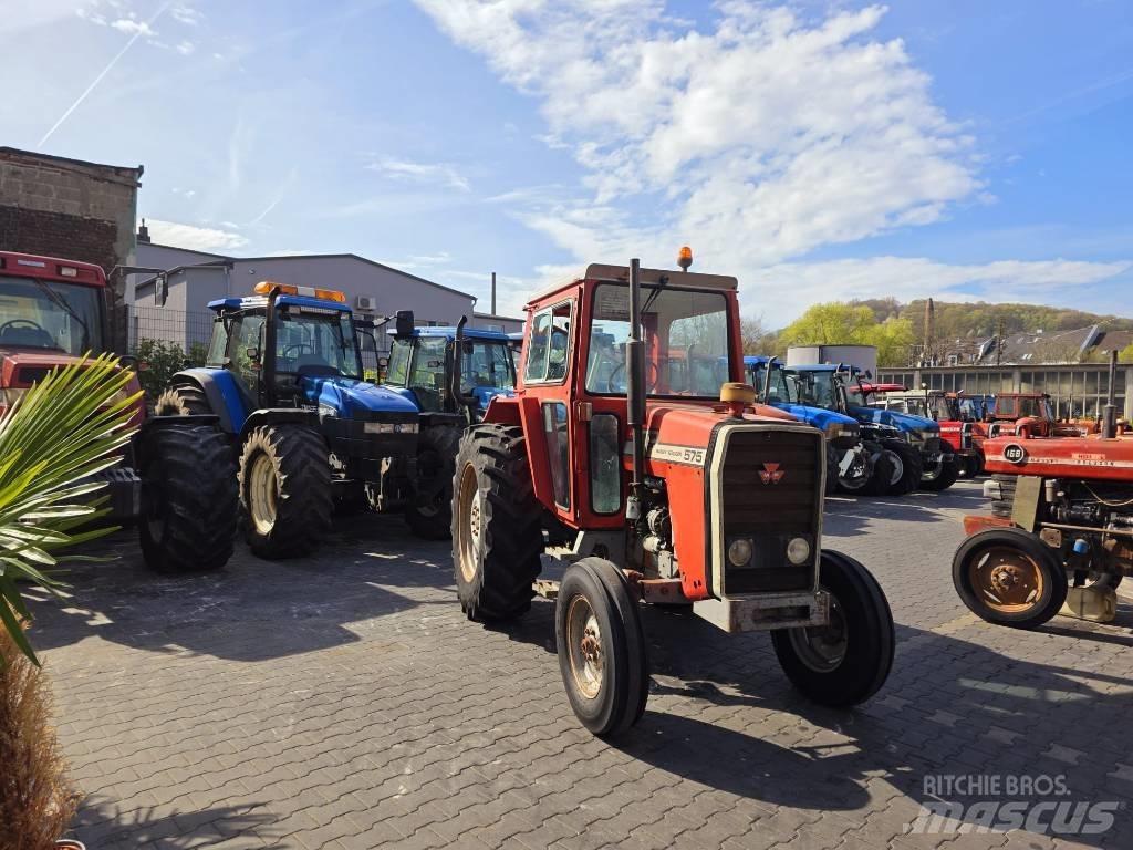 Massey Ferguson 575 Traktori