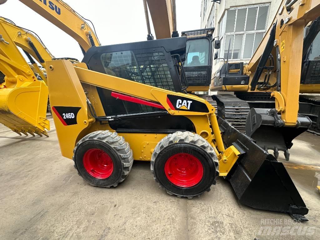 CAT 246 D Skid steer mini utovarivači