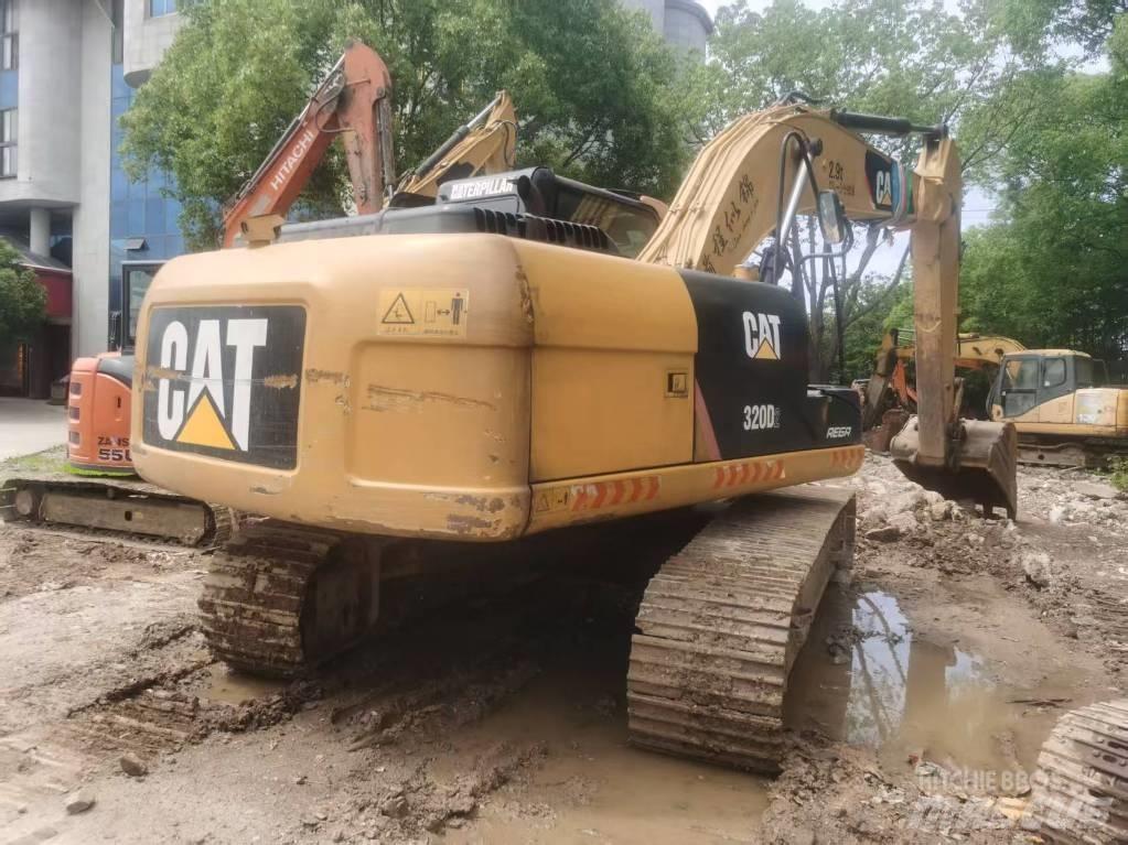 CAT 320 D2 Bageri guseničari