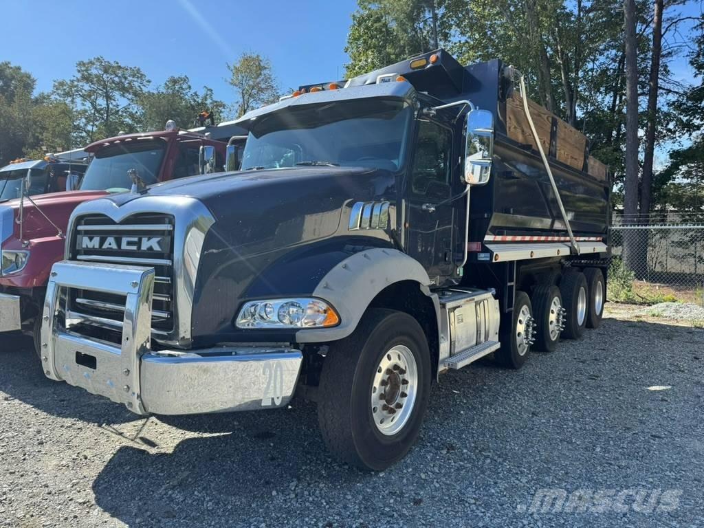 Mack GU813 Kiperi kamioni