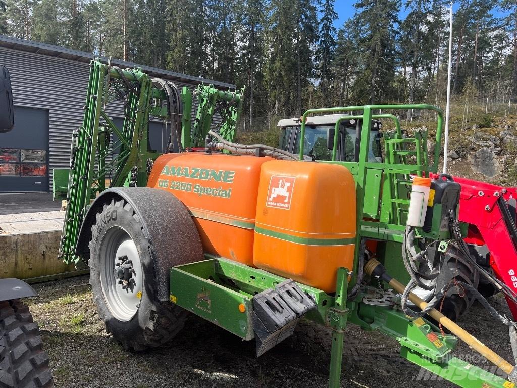 Amazone UG 2200 Vučene prskalice