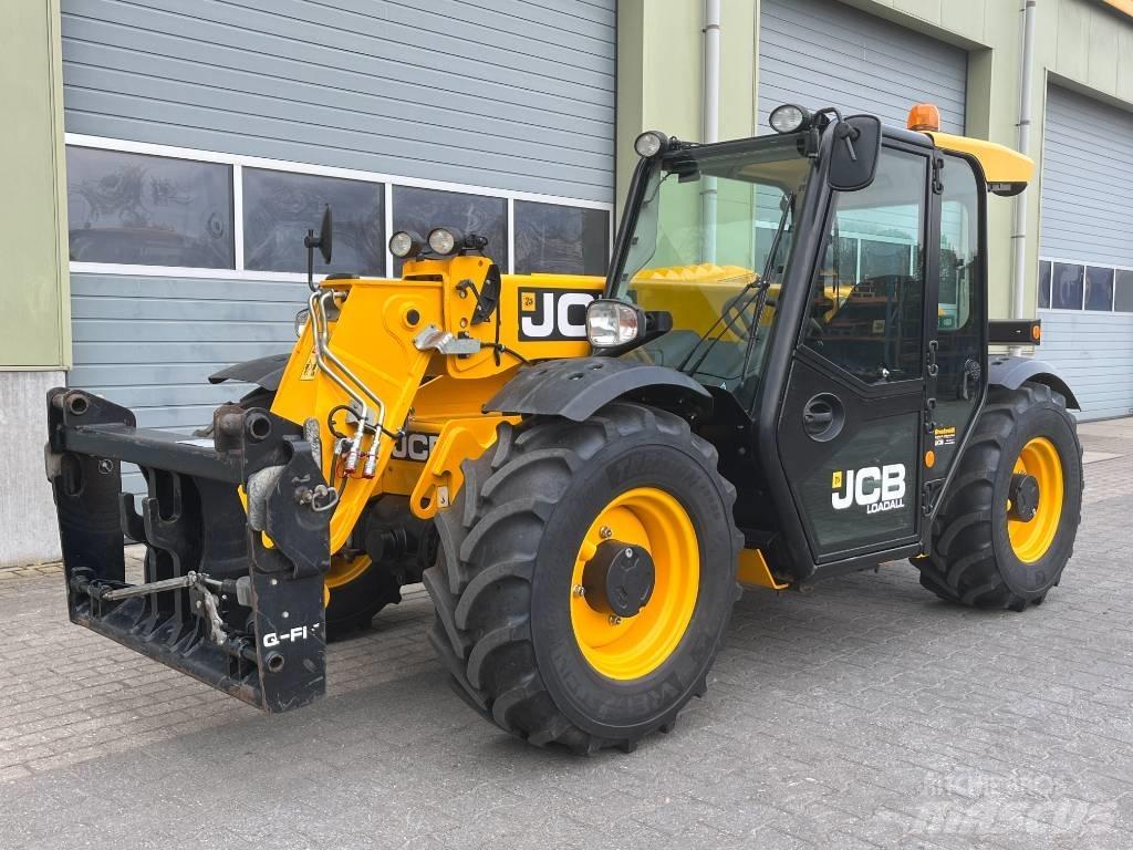 JCB 527-58 Agri Plus Poljoprivredni teleskopski utovarivači
