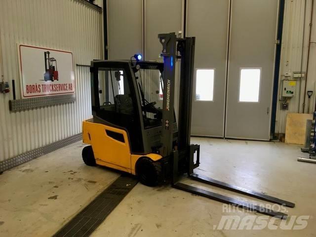 Jungheinrich EFG 320 Električni viljuškari