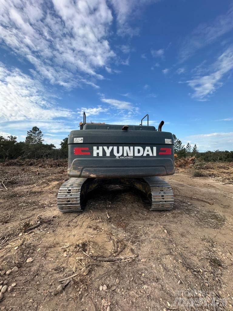 Hyundai HX 260 L Bageri guseničari