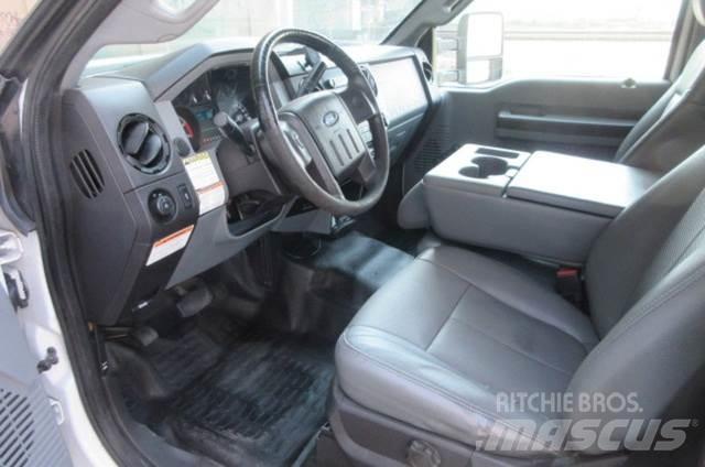 Ford F450 Auto korpe