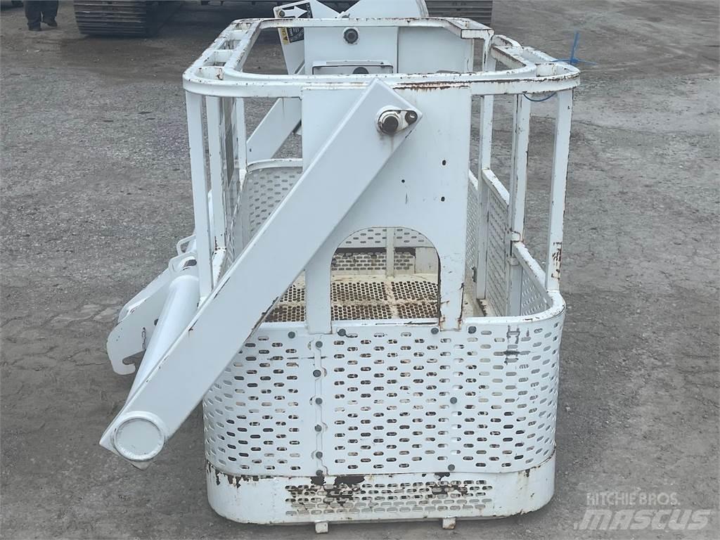 Altec  Delovi i oprema za kran