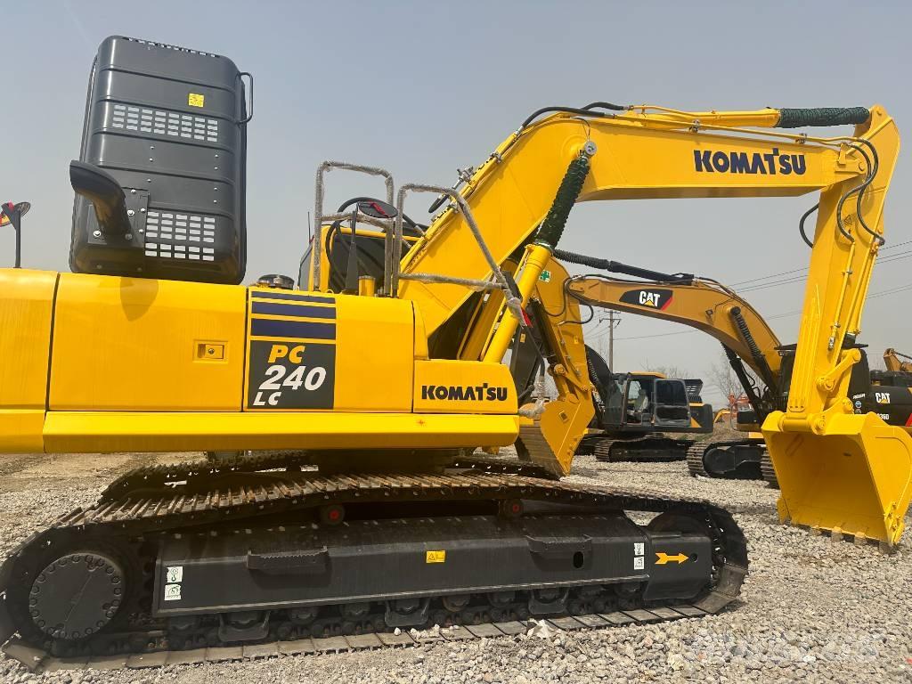Komatsu PC 240 Bageri guseničari