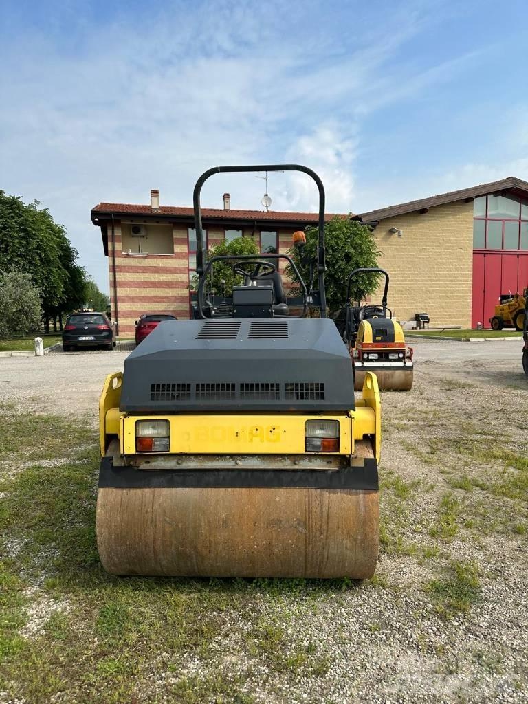 Bomag BW 138 AD Valjci sa duplim bubnjem