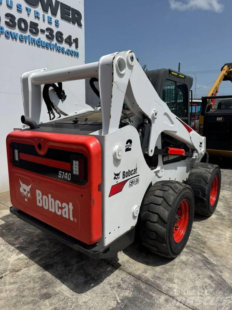 Bobcat S 740 Skid steer mini utovarivači