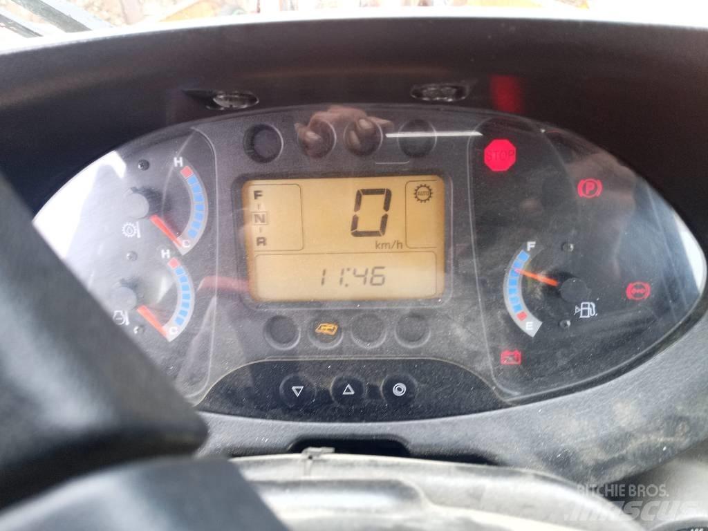 Hitachi ZW 220 Utovarivači na točkove