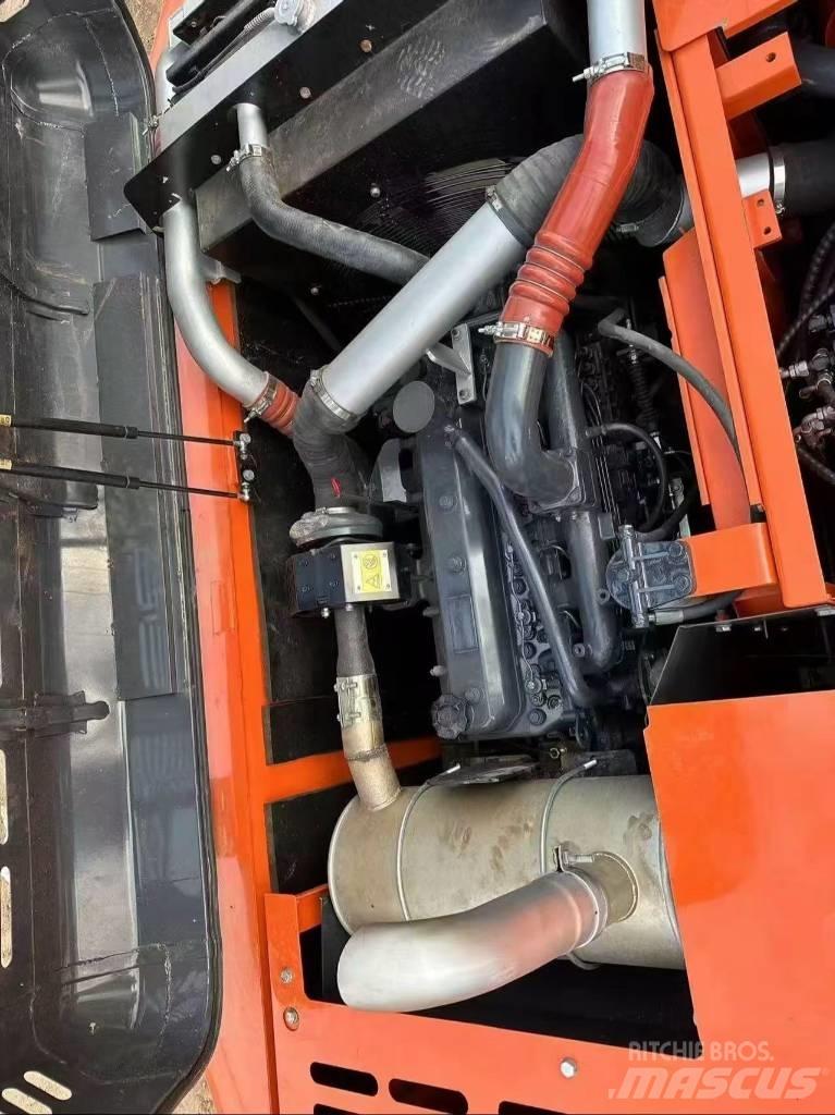 Doosan DX225LC-9C Bageri guseničari