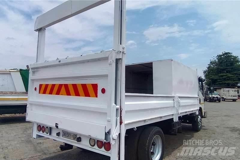 Isuzu NPR400 Ostali kamioni