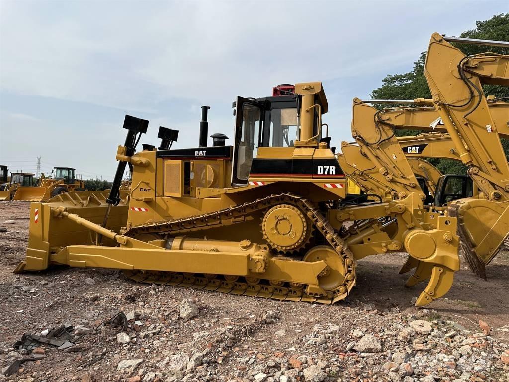 CAT D 7 R Buldožeri guseničari