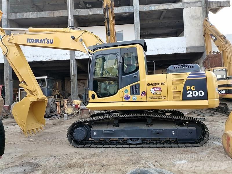 Komatsu pc200-8 Bageri guseničari