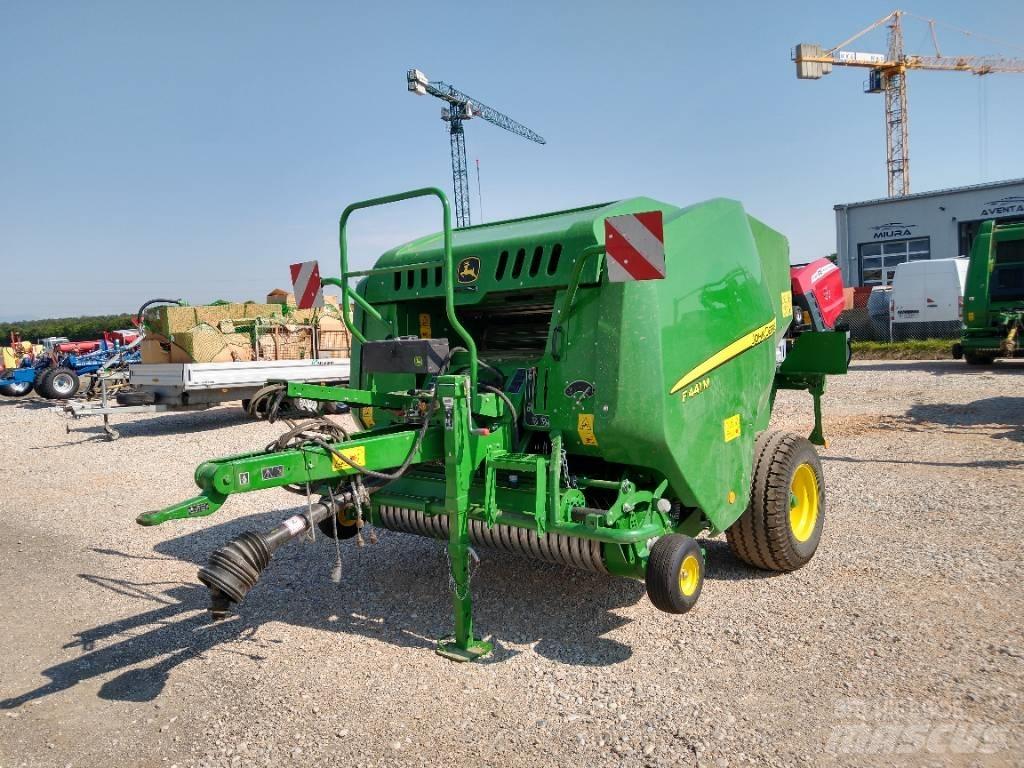 John Deere F441M Prese/balirke za rolo bale
