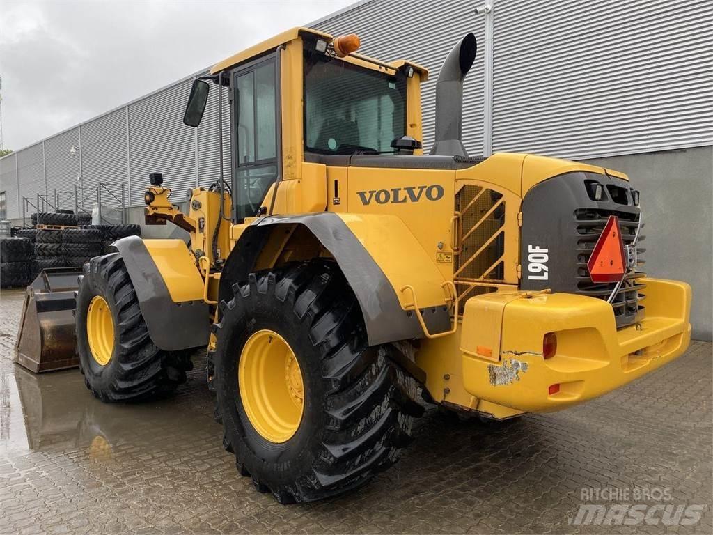 Volvo L90F Utovarivači na točkove