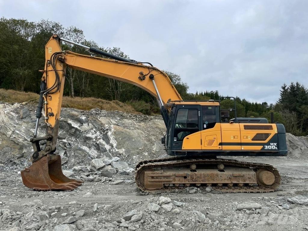 Hyundai HX 300 L Bageri guseničari
