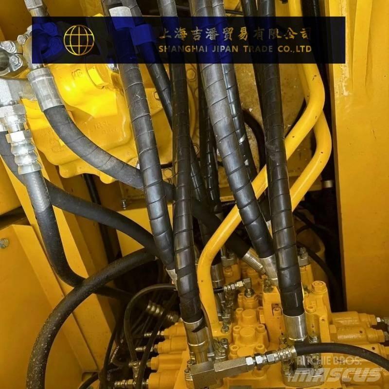 Komatsu PC 220 Bageri guseničari