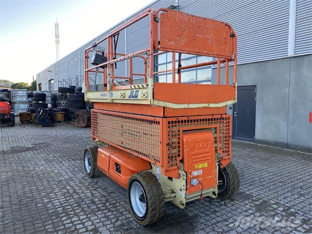 JLG 4069 Makazaste platforme