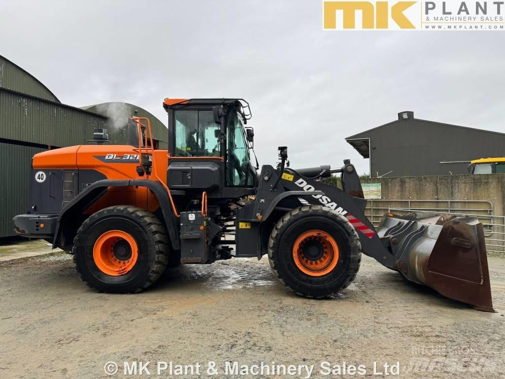 Doosan DL 320-7 Utovarivači na točkove